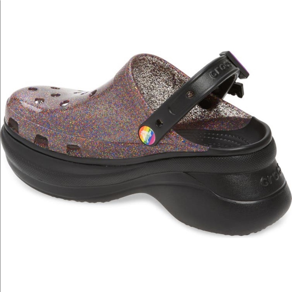 Croc’s - Picture 5 of 8